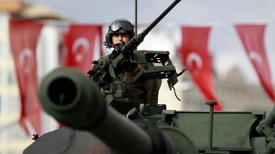 Турецкие и российские войска приведены в полную боевую готовность. Оба государства проводят скрытыю мобилизацию